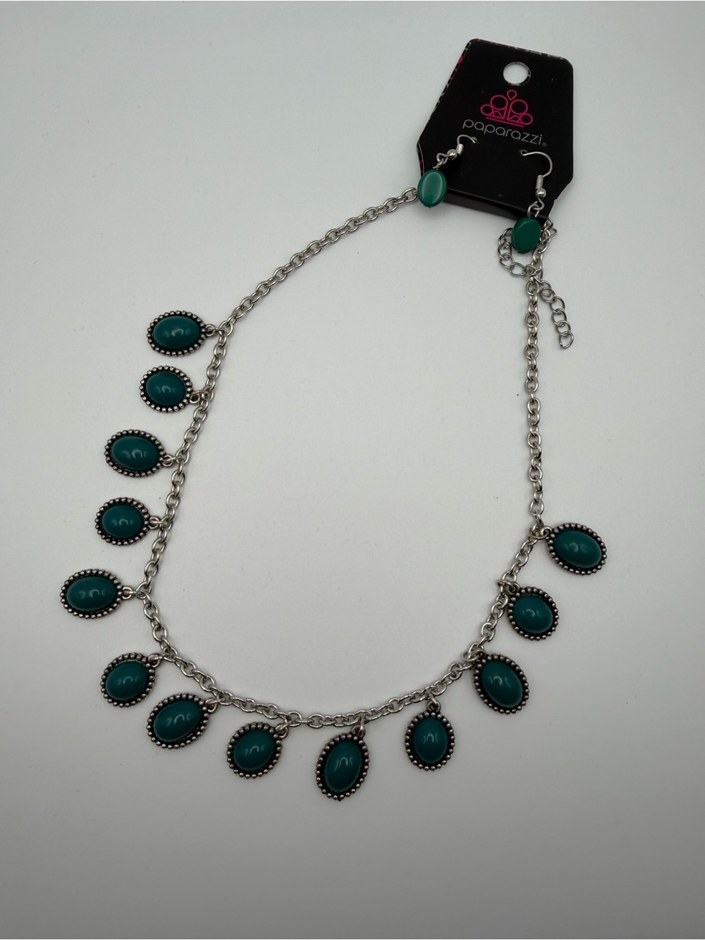 NWT paparazzi Make Some ROAM! Oval Cabochon Teardrop Fringe Statement Set